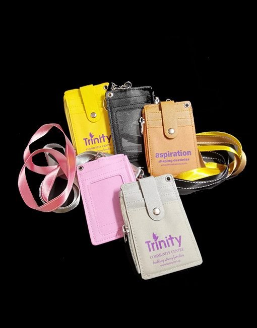3+2 Divider Cardholder With Zip Pocket